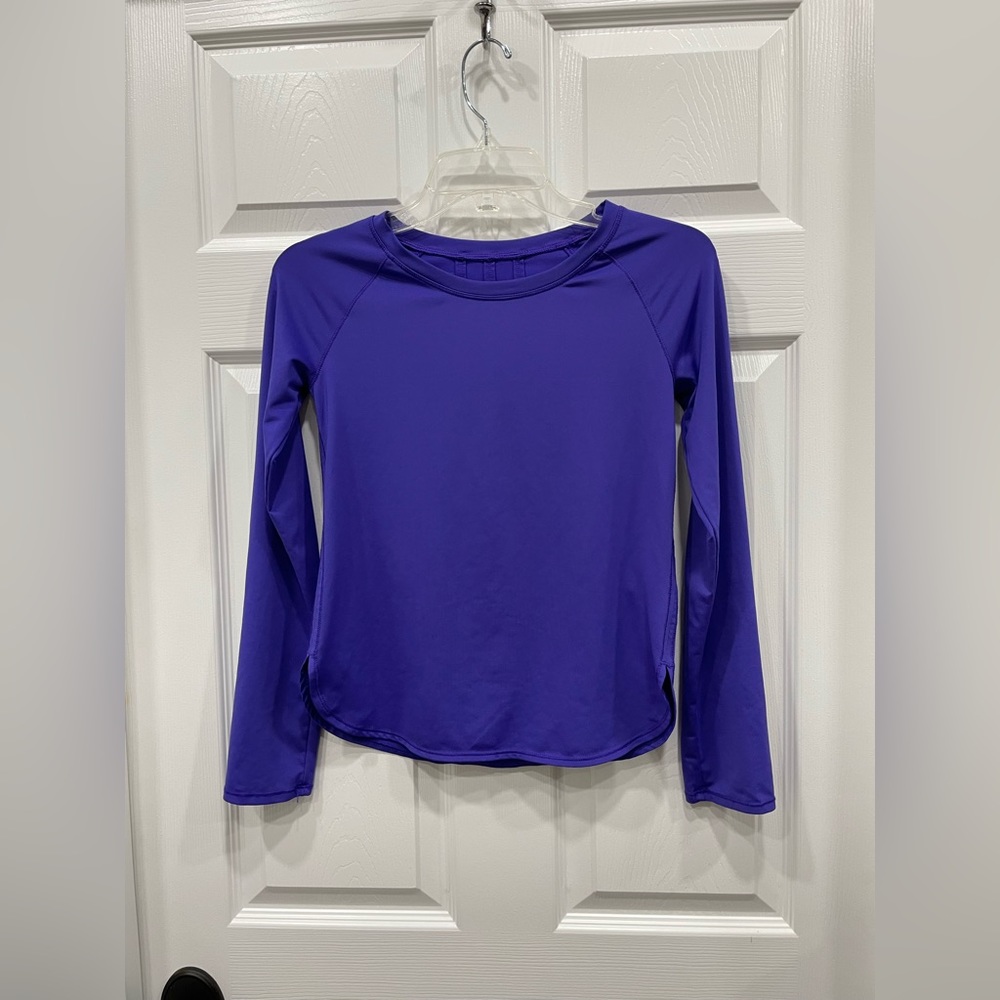 AVIA ACTIVE girls purple pullover. Size Large (10/12). NWOT!